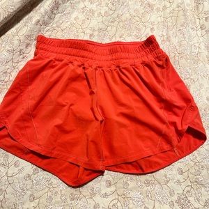 Lululemon track that shorts